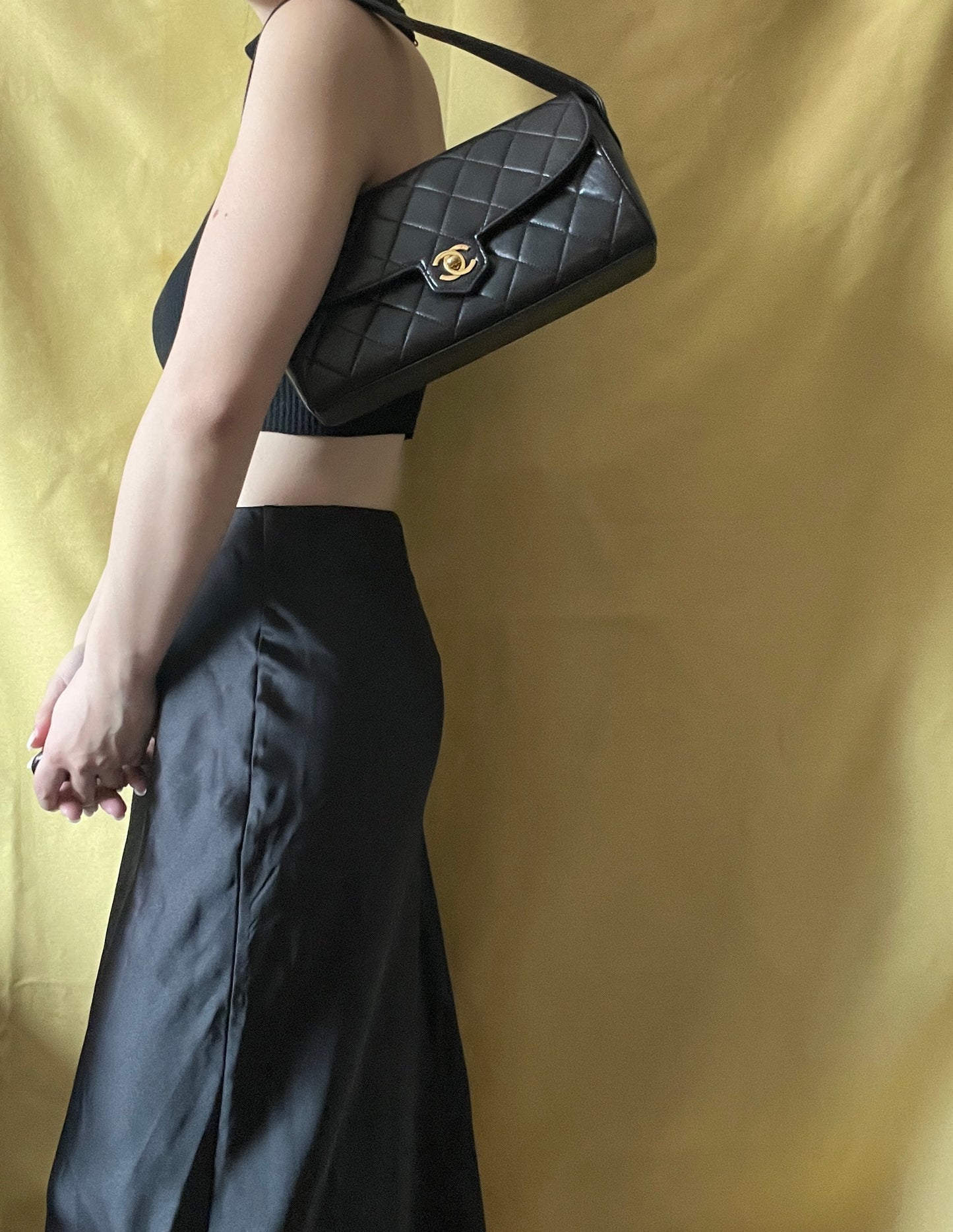 CHANEL VINTAGE FLAP BAG罕有蓋內有鏡黑色中古法棍包腋下手提袋