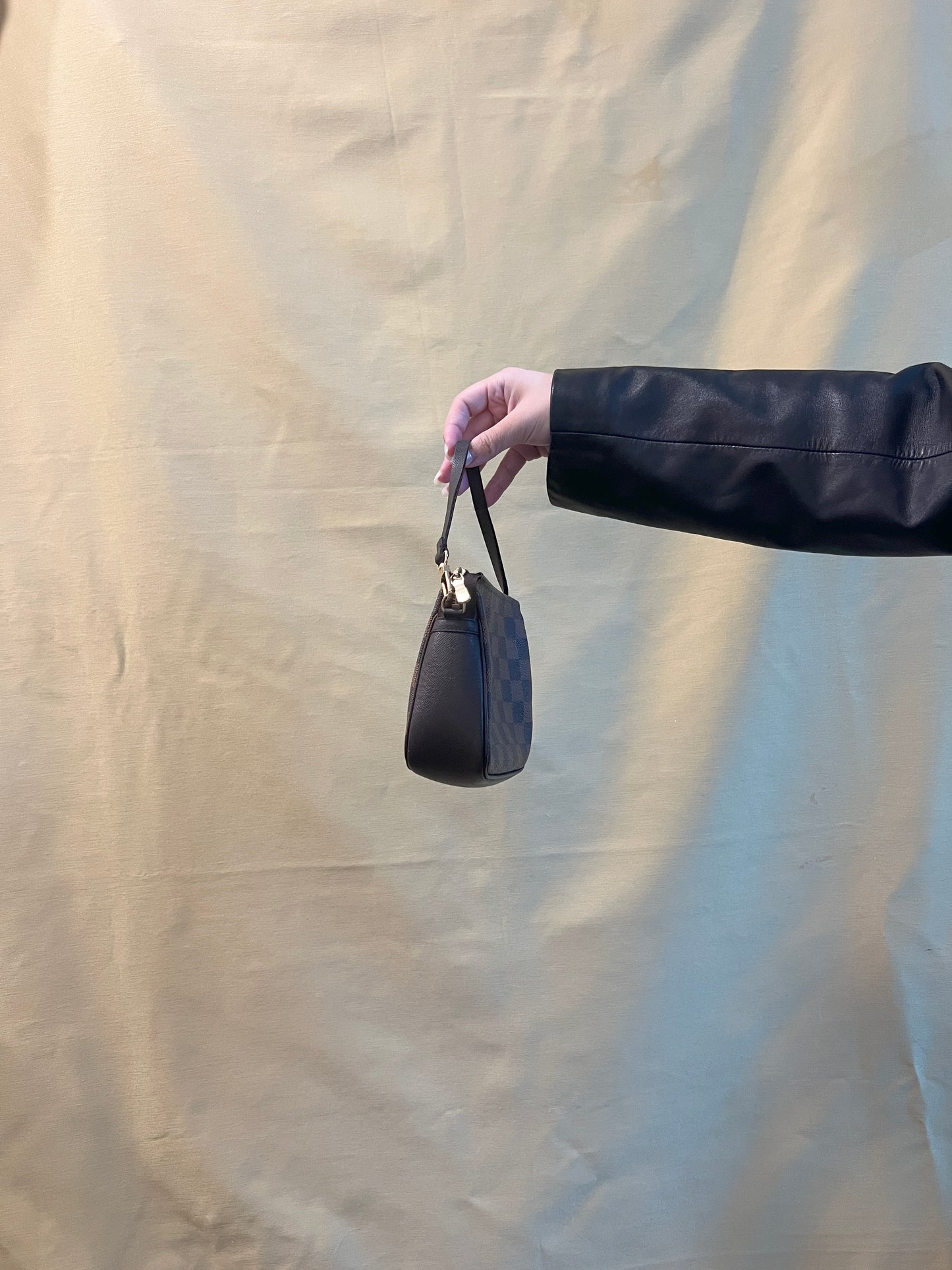 LV Damier Ebene Trousse Pochette Bag 棋盤格啡色中古方胖包