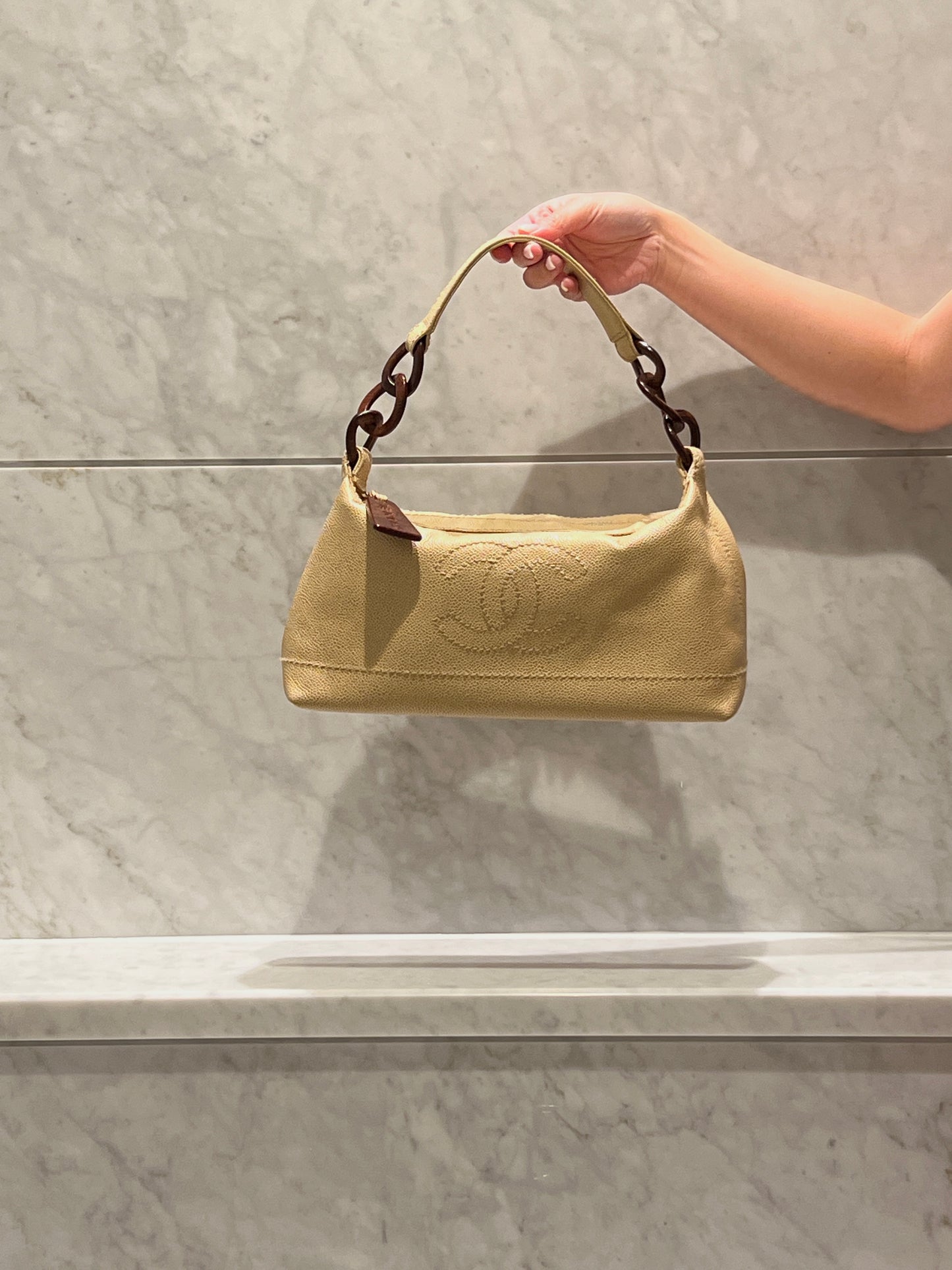 Chanel hobo絕版稀有木連接米黃色手袋肩側背包 有貼