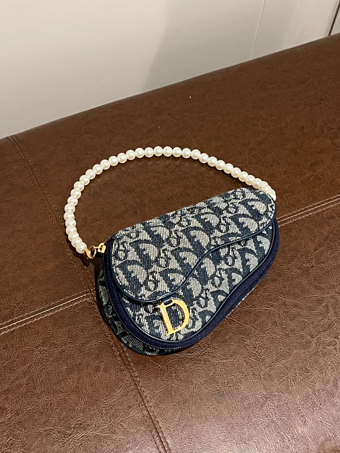 Dior Oblique Saddle藍色老花小馬鞍側背包 肩帶珍珠配飾手提鏈