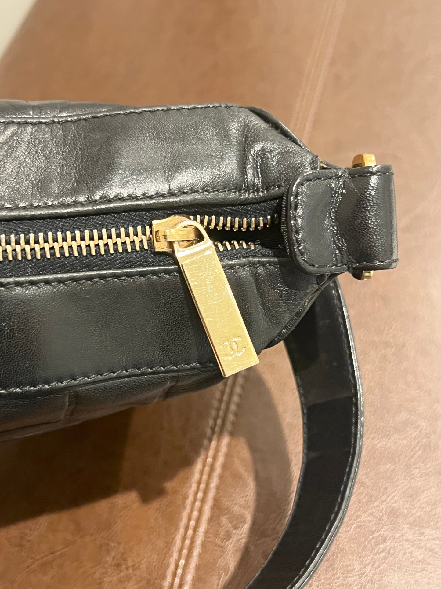 2000-2002 CHANEL中古黑色方形冰格肩背手提包 肩帶可調節 有貼