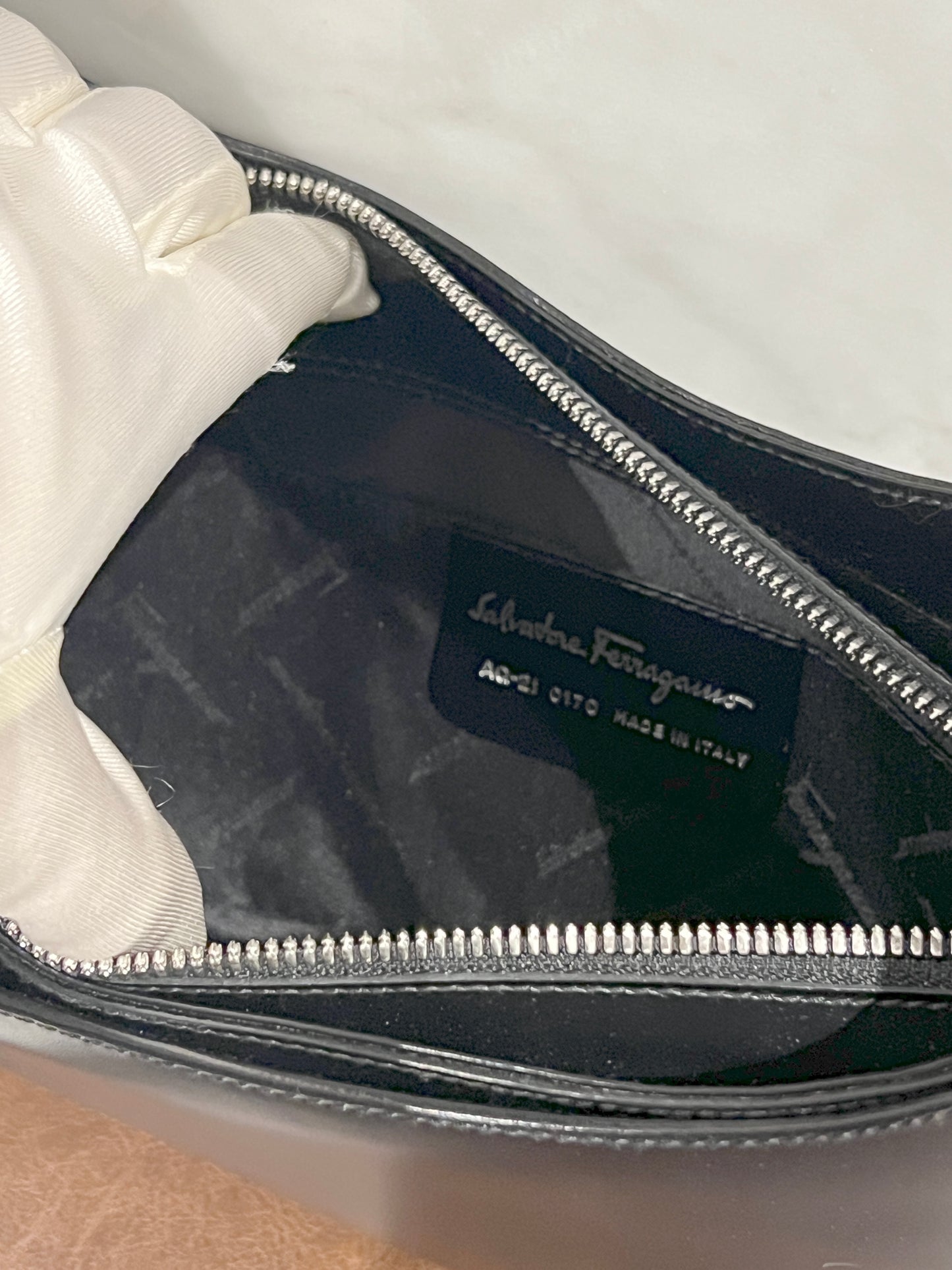 Ferragamo Gancini Buckle Bag 絕版氣質馬蹄扣手提肩背腋下包