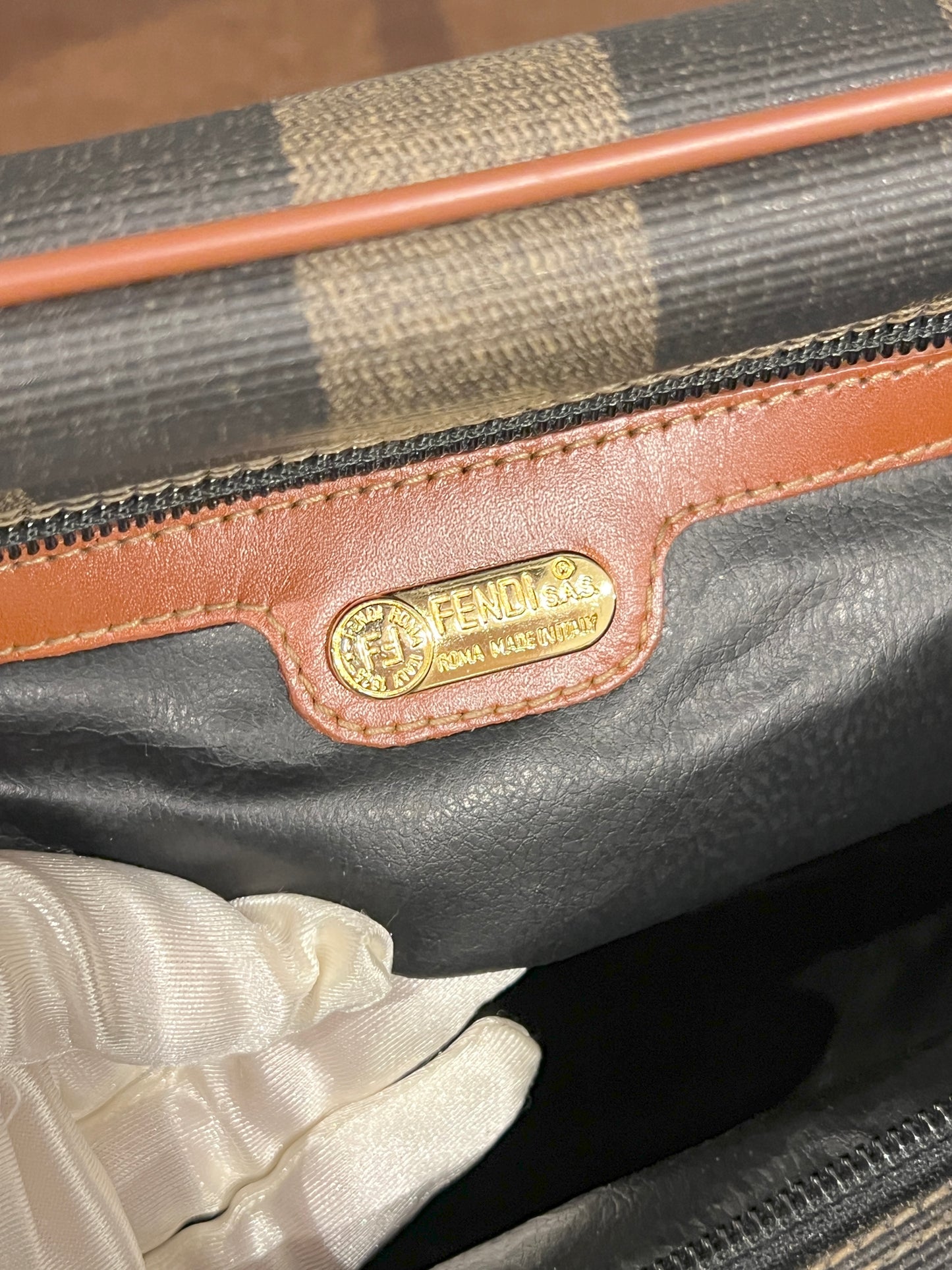 Fendi波士頓斜揹手提肩背包 原裝肩帶 皮革品牌拉鍊
