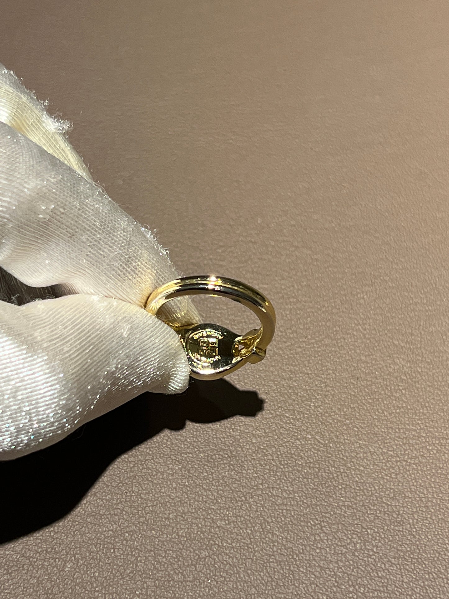 Givenchy中古金色珍珠戒指