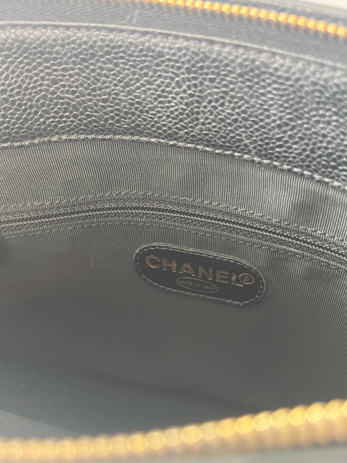 Chanel黑色魚子醬牛托特袋手提肩背包