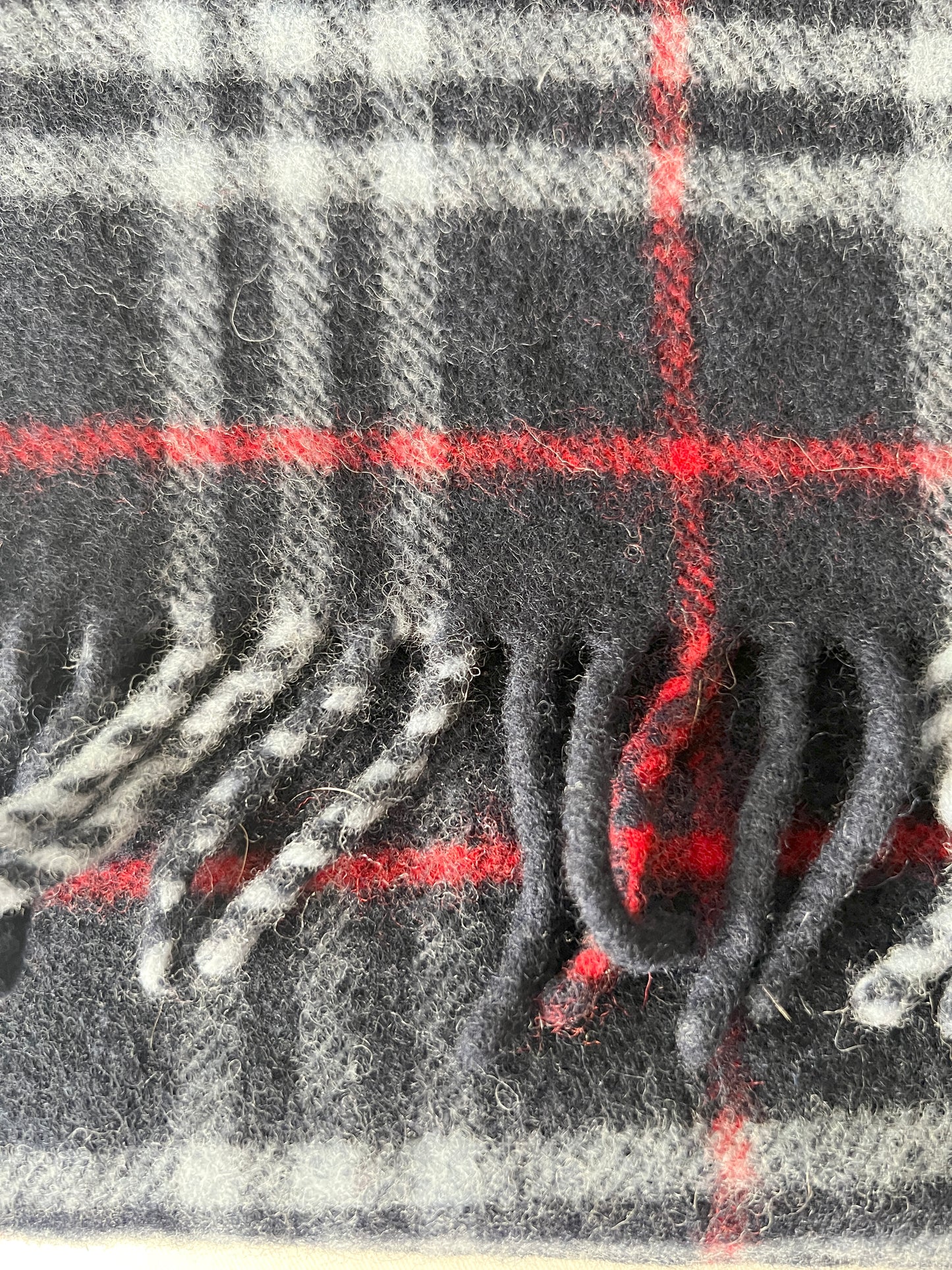 Burberry Scarf經典深藍色格紋流蘇頸巾 全羊毛
