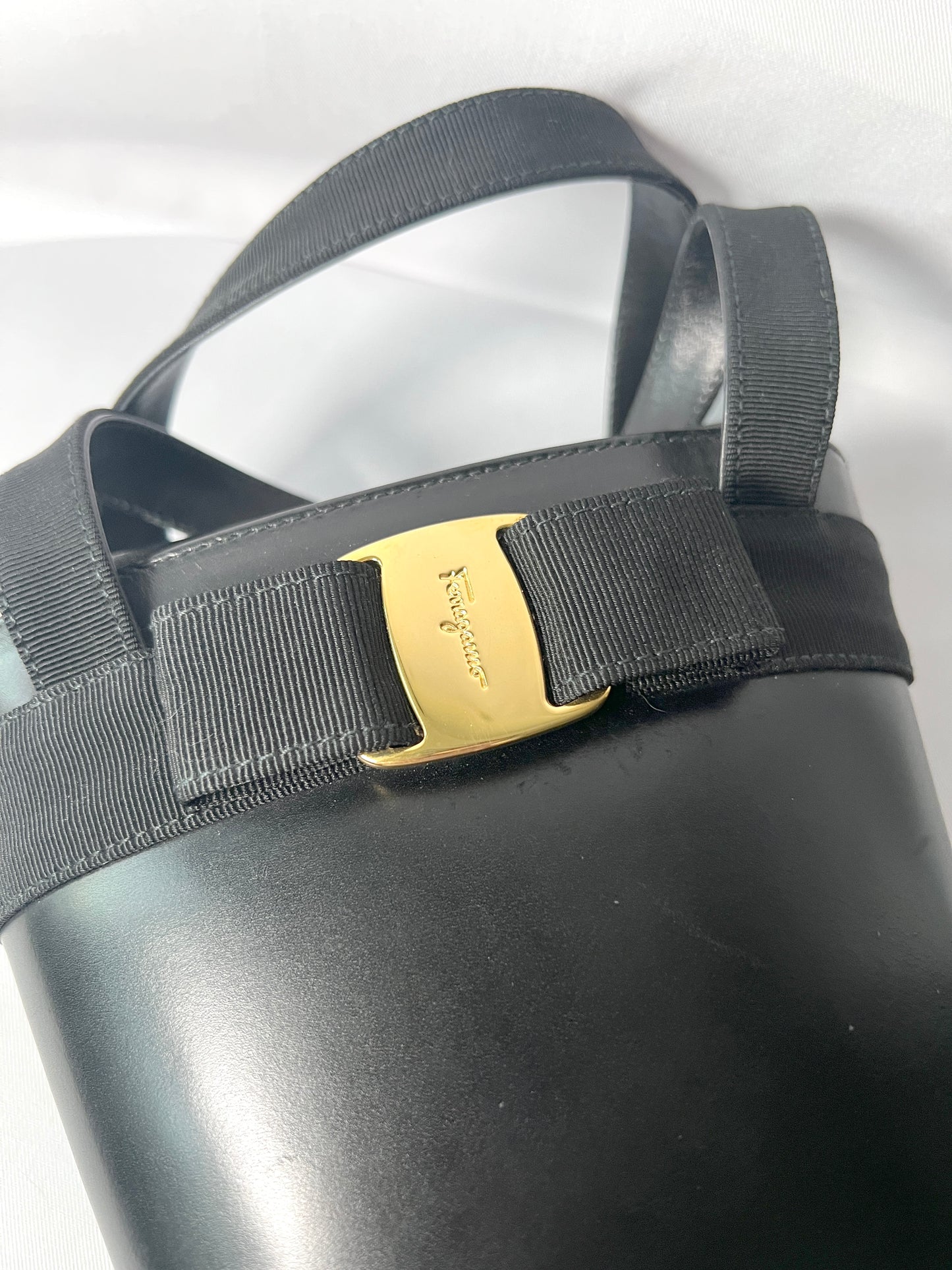 Frerragamo黑色蝴蝶結牛皮菜籃子手提袋 日本中古Vintage