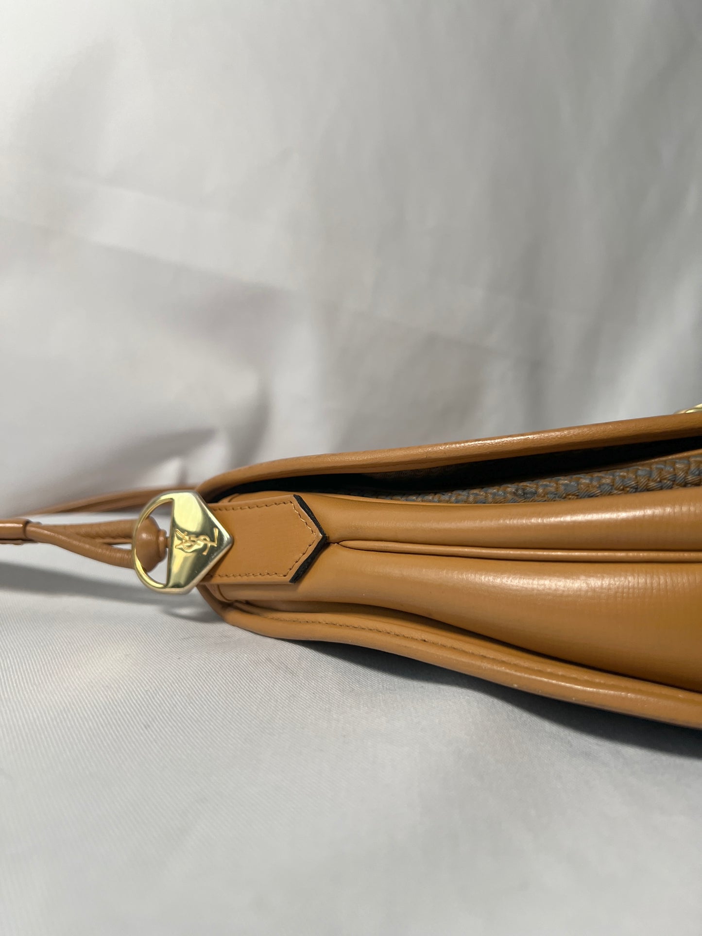 YSL啡色皮革斜揹包肩背袋 可調節肩帶 多個口袋 日本中古Vintage