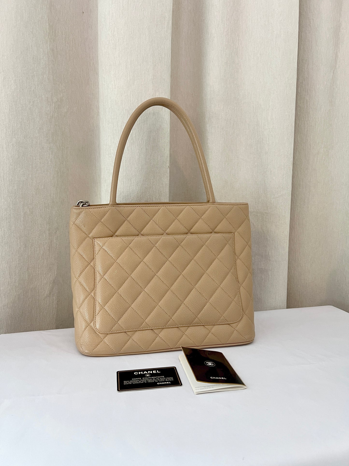 Chanel米色金幣托特包肩背包手提袋 有卡貼書仔 中古美品vintage