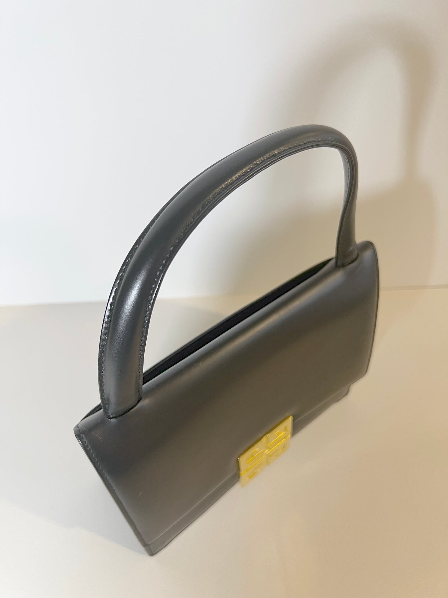 Givenchy黑色皮革手提色手挽袋 中古孤品