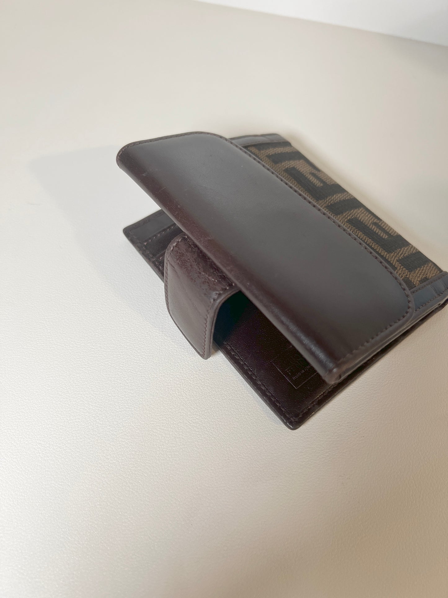 Fendi啡色老花皮革錢包皮革短夾