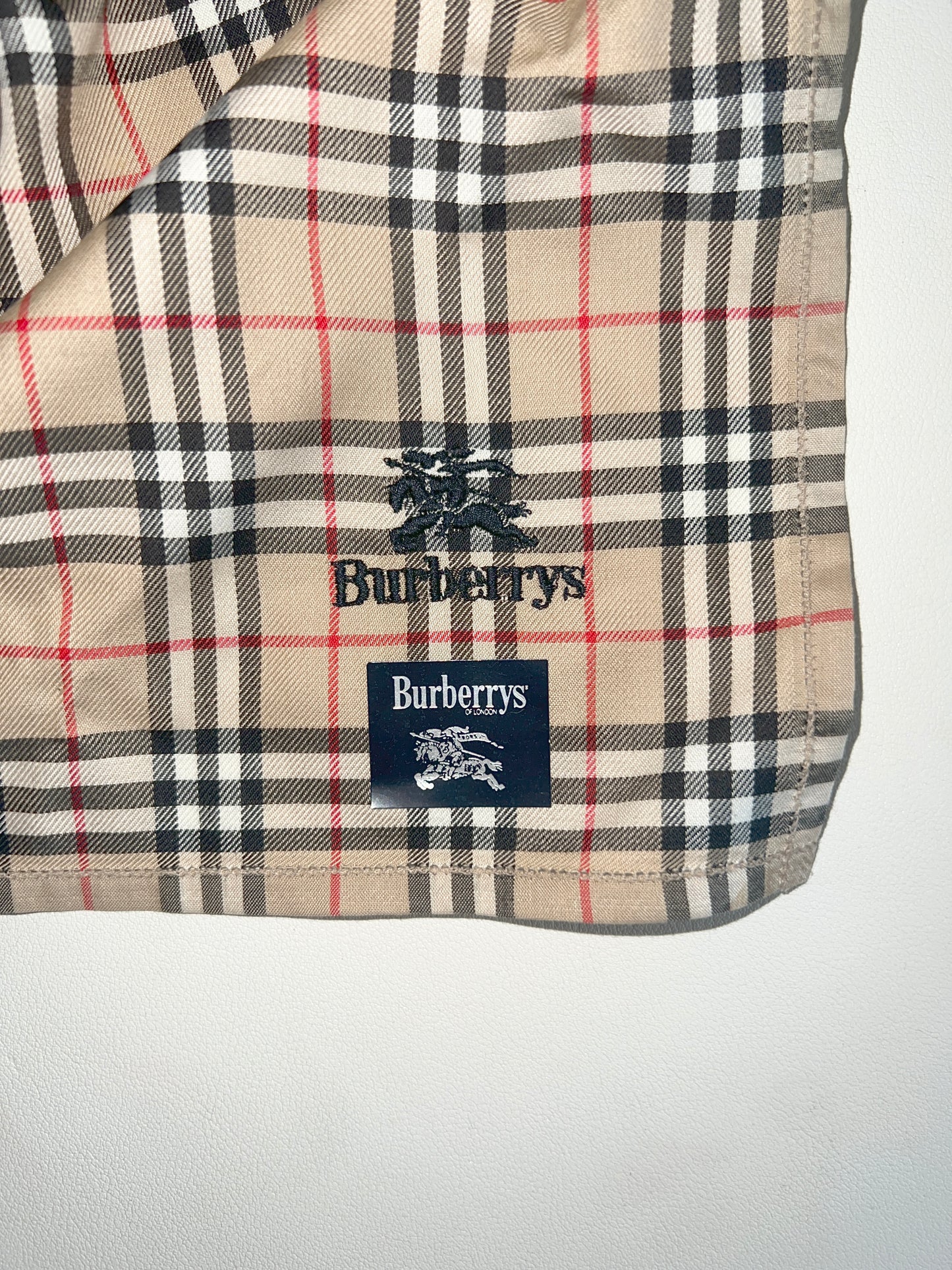 Burberry經典方形格紋絲巾 極美品 未使用品