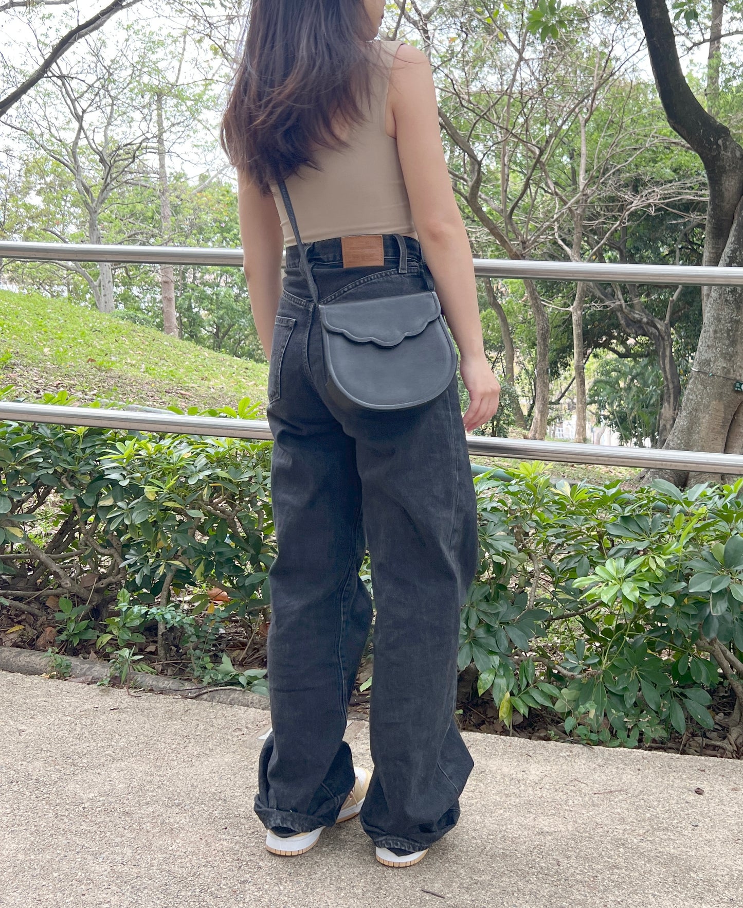 YSL SAINT LAURENT 稀有牛皮壓紋花邊翻蓋中古古董包 日本vintage