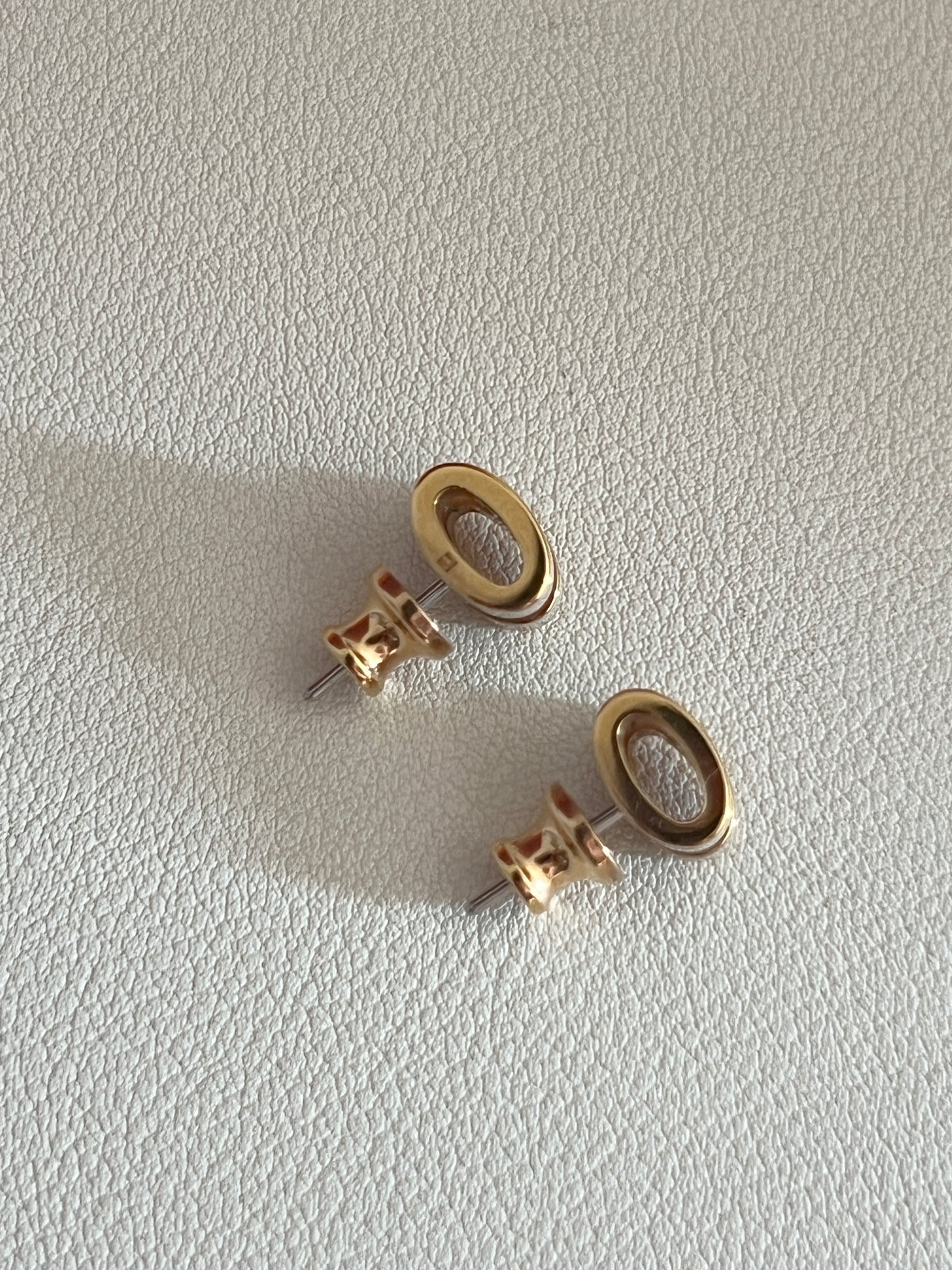 Hermes Mini Pop H earrings marron glacé 經典耳環 (品牌官方網站也是正在發售的)