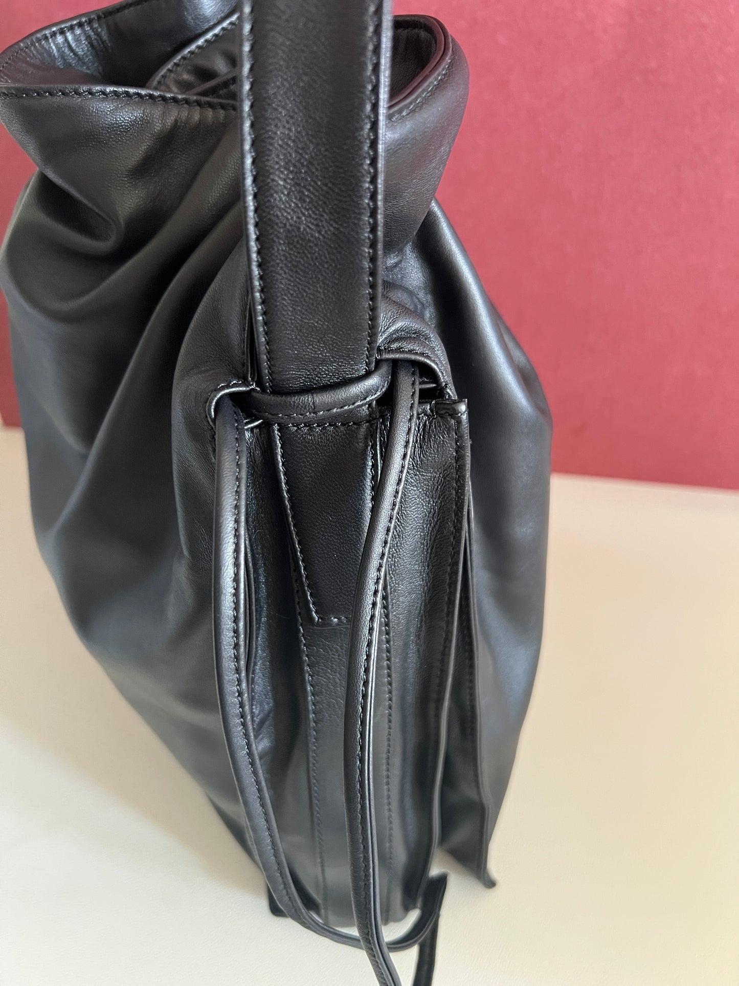 Loewe Flamenco黑色羊皮斜挎單肩束繩袋束口肩背包 日本中古二手