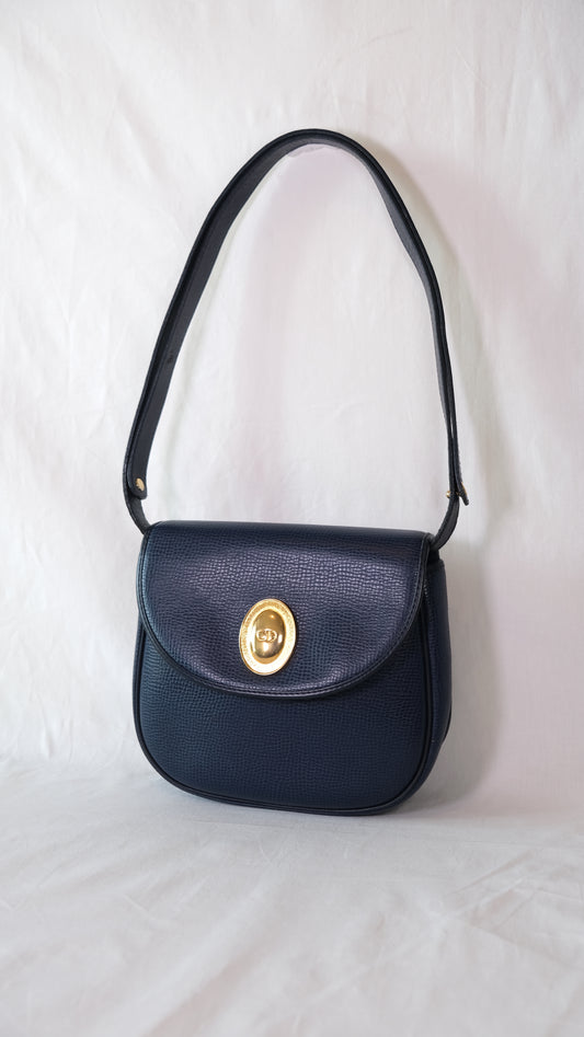 Dior navy shoulder bag 腋下包 手袋 肩帶可調較長度 The shoulder strap is adjustable 日本中古二手Vintage