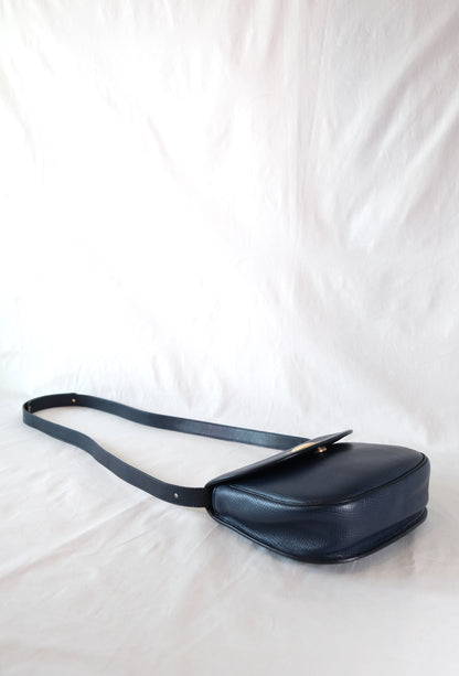 Dior navy shoulder bag 腋下包 手袋 肩帶可調較長度 The shoulder strap is adjustable 日本中古二手Vintage