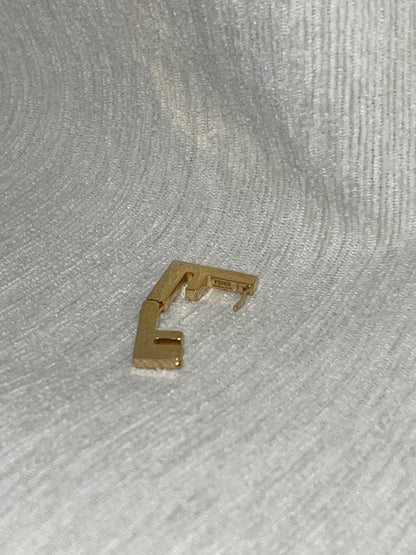 Fendi金色FF logo經典耳環 官網有售 Fendi金色FF 原裝包裝盒