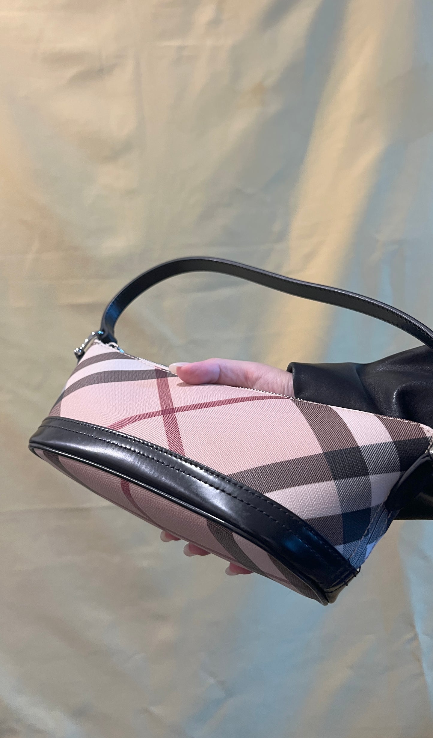 BURBERRY Check Shoulder Bag米色格仔腋下手提包