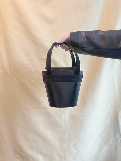 Frerragamo黑色蝴蝶結牛皮菜籃子手提袋 日本中古Vintage