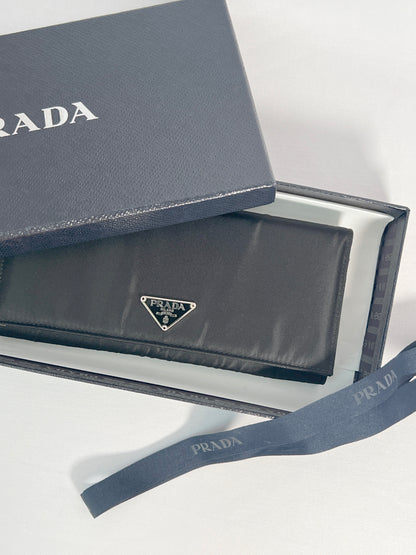 PRADA Nylon x Leather Triangle Long Wallet 尼龍皮革長銀包 有原裝盒絲帶