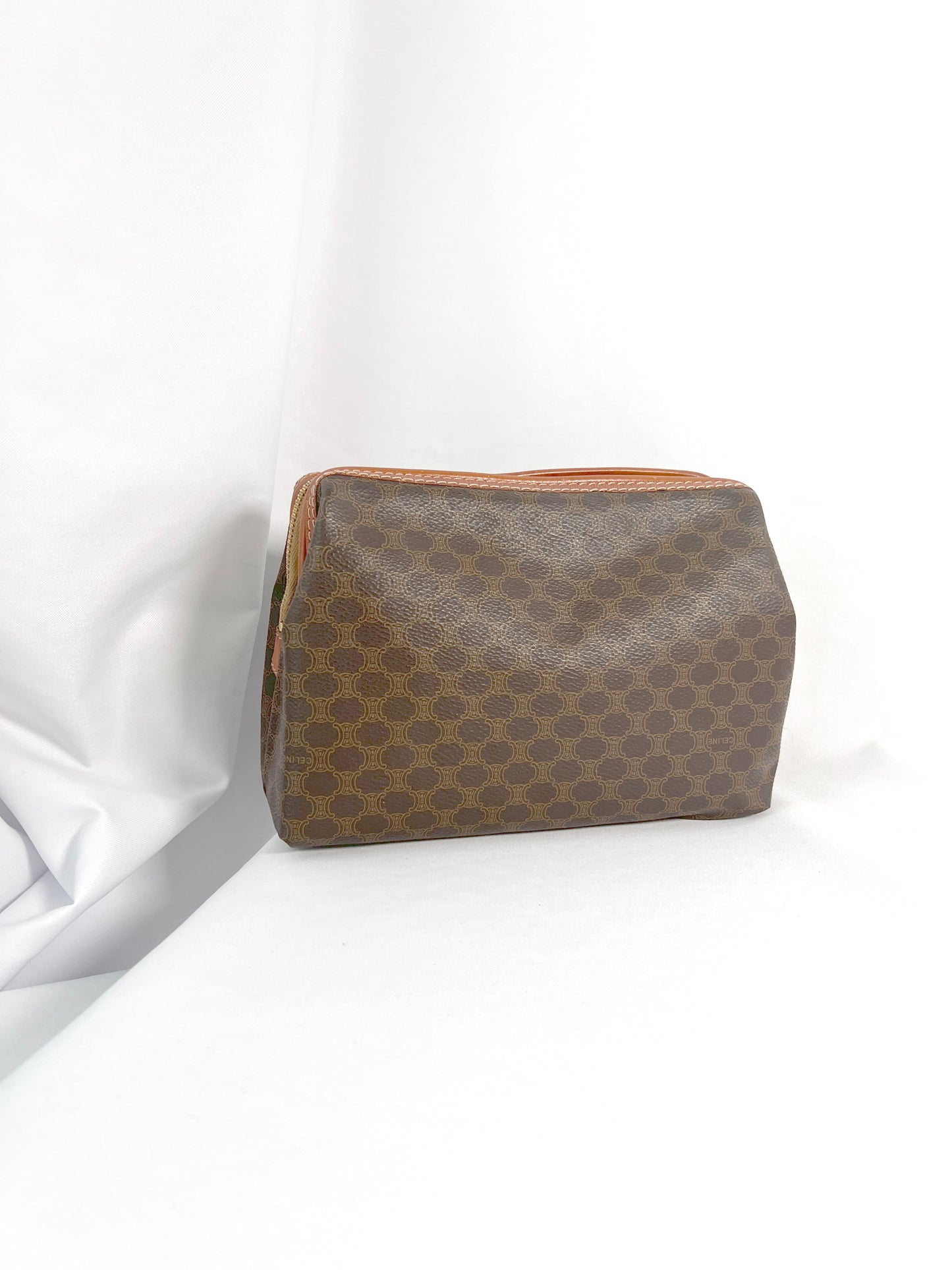 CELINE Brown Macadam Pouch 啡色經典老花手拿袋側肩斜孭袋 附送肩帶