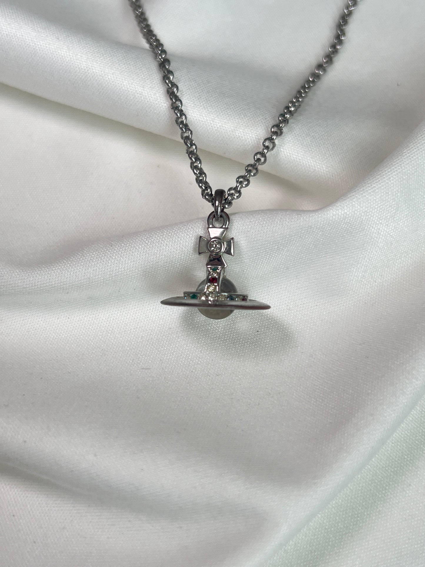 Vivienne Westwood Orb Pendant Necklace / Vivienne Westwood土星銀頸鏈 Orb Pendant Necklace