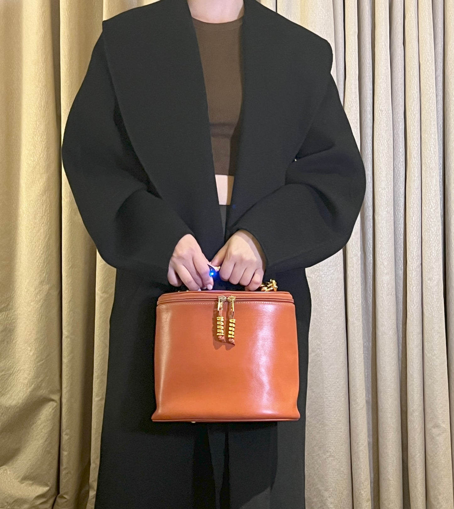 Loewe紅色橢圓蛇骨手提袋肩背包 送肩帶