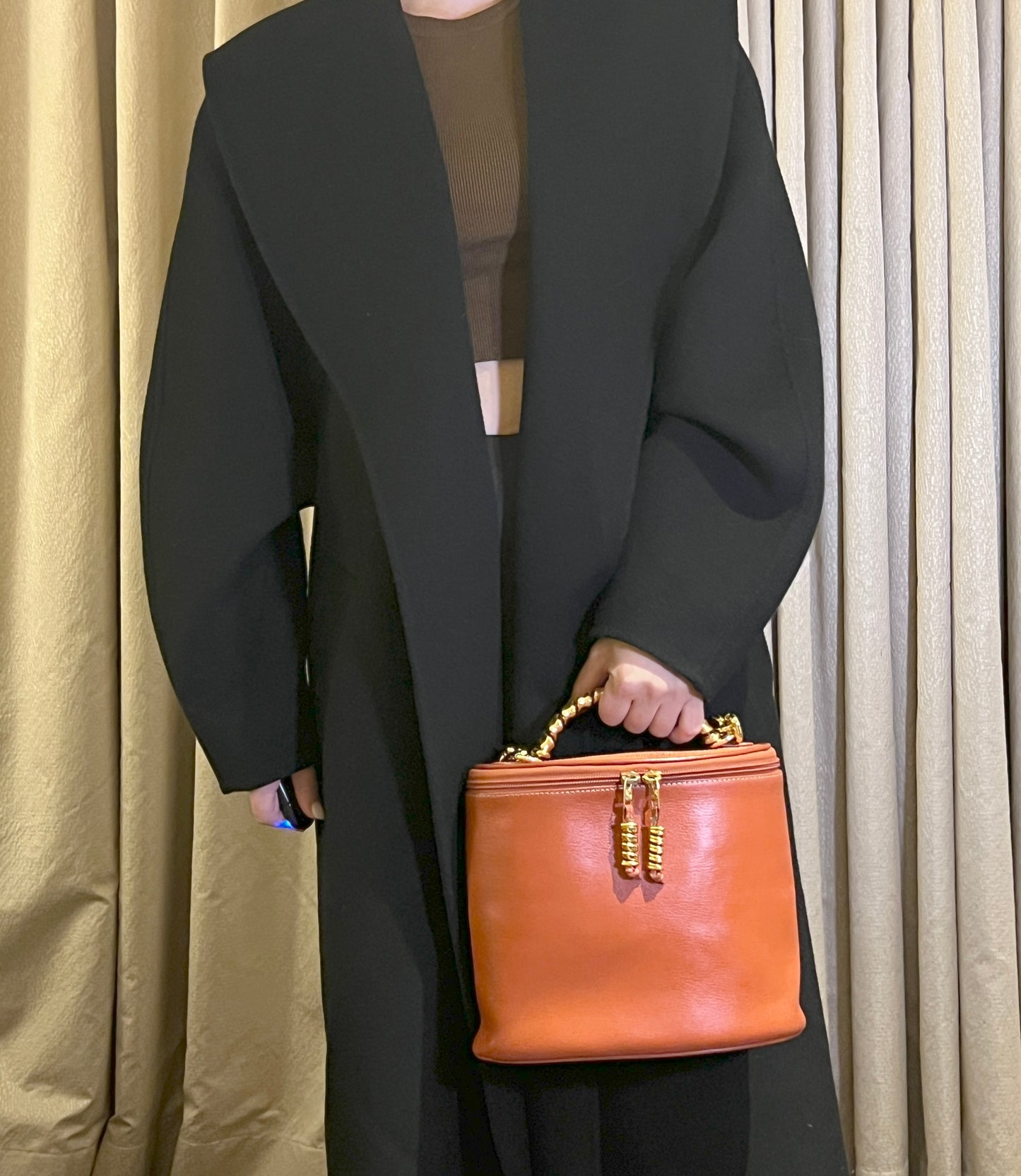 Loewe紅色橢圓蛇骨手提袋肩背包 送肩帶