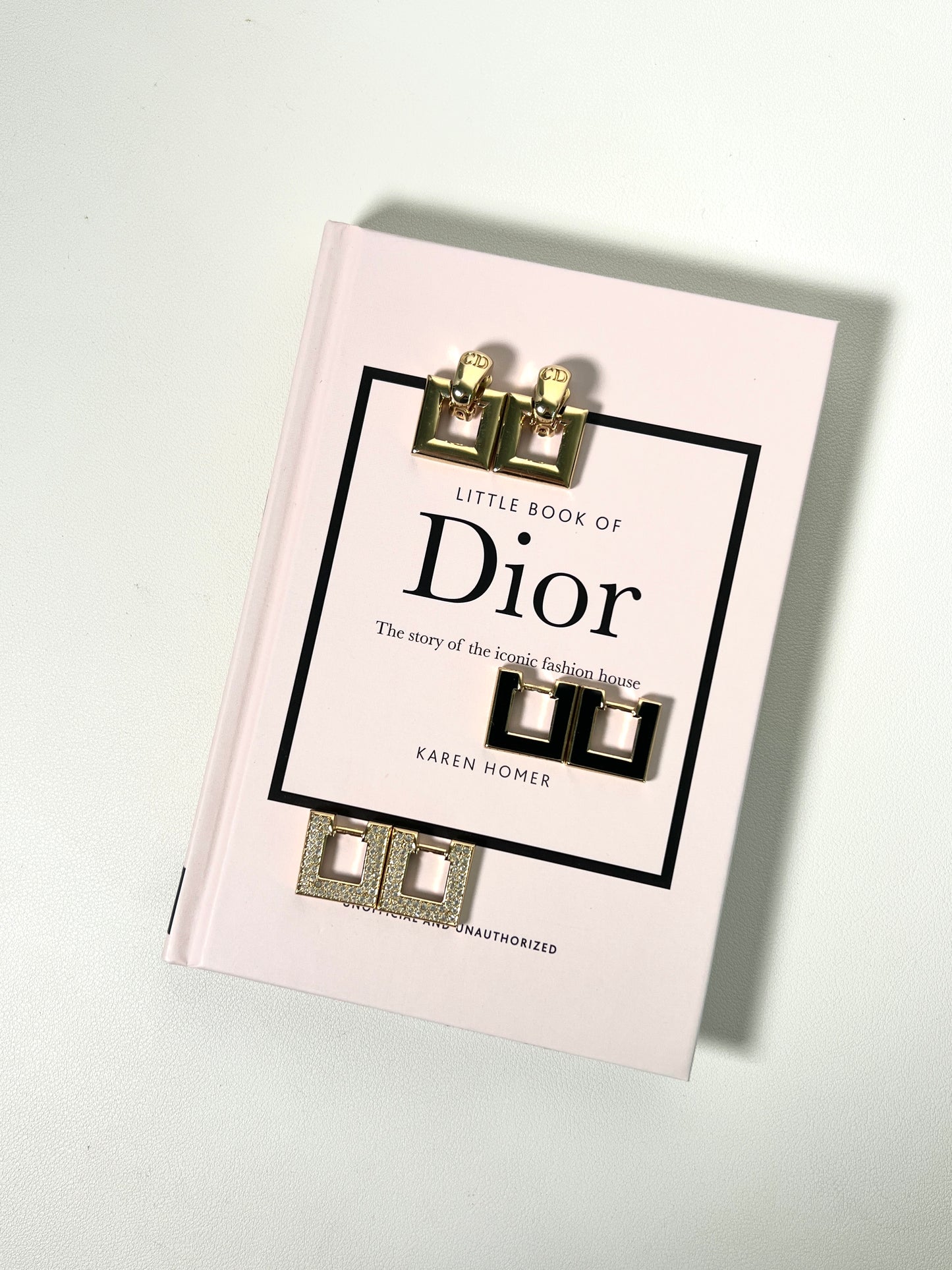 Dior 復古水鑽石黑色金色三款轉換獨特耳夾項鍊套裝 中古美品