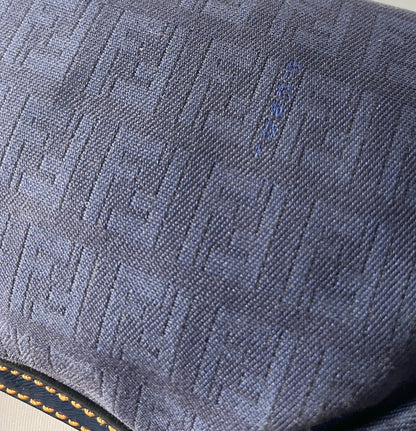 Fendi Zucca極美品深藍色老花心形星形吊飾手提袋 保證卡