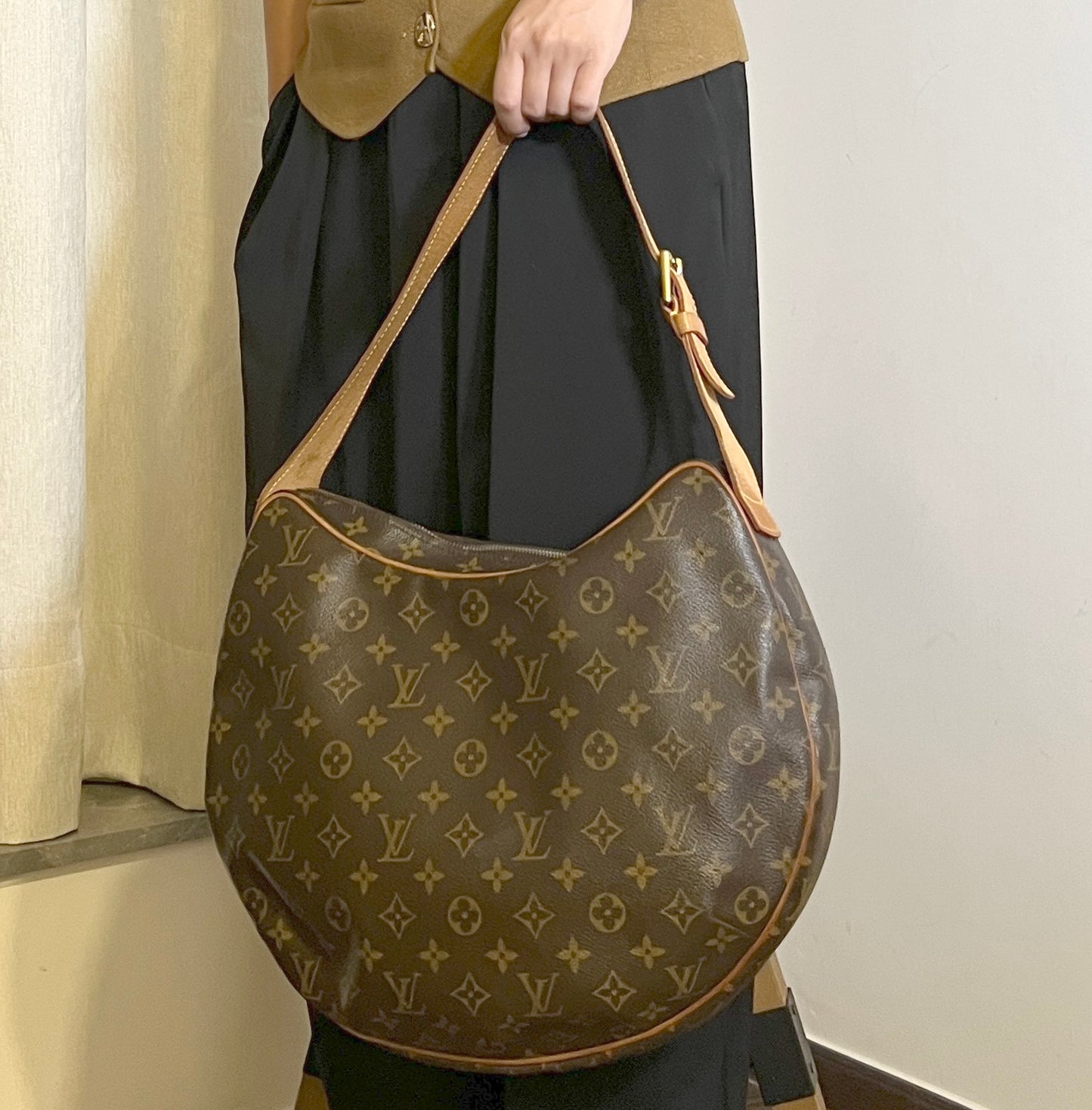 LV啡色老花皮革腰果形大手袋肩背側孭包 Louis Vuitton Croissant GM Bag