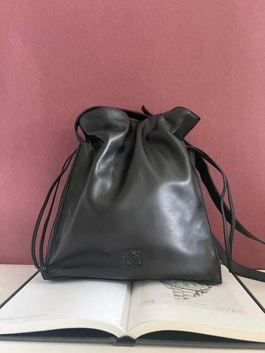 Loewe Flamenco黑色羊皮斜挎單肩束繩袋束口肩背包 日本中古二手