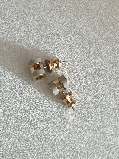 Hermes Mini Pop H earrings marron glacé 經典耳環 （品牌官方網站也是正在發售的）